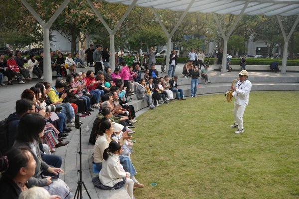 易投配资 让市民站上C位！“我是你的多巴胺——虹桥欢乐艺术季”第二场活动热闹上演